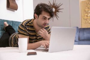 Як вести свій блоґ, як заробляти на блозі, платформи для блоґу, краще вести блоґ, як почати вести свій блоґ, про що вести блоґ, розкручувати власний бренд