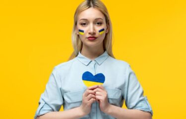 Почни вести блоґ українською мовою: твій шлях до успіху та ідентичності